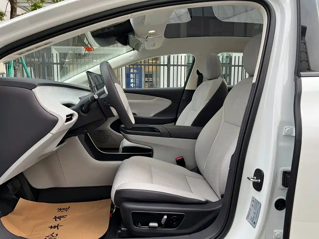 Hongqi Tiangong 05 2025 2025 Model 750 Smart Selection Edition