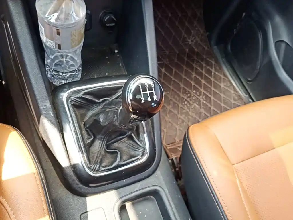 Changan Oshan Changan Oushang CX70 2016 2016 Model 1.6L Manual Elite Type
