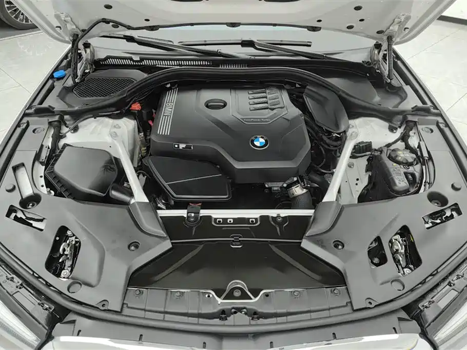 BMW 5 Series 2022 Model Second Facelift 525Li M Sport Package фото 10