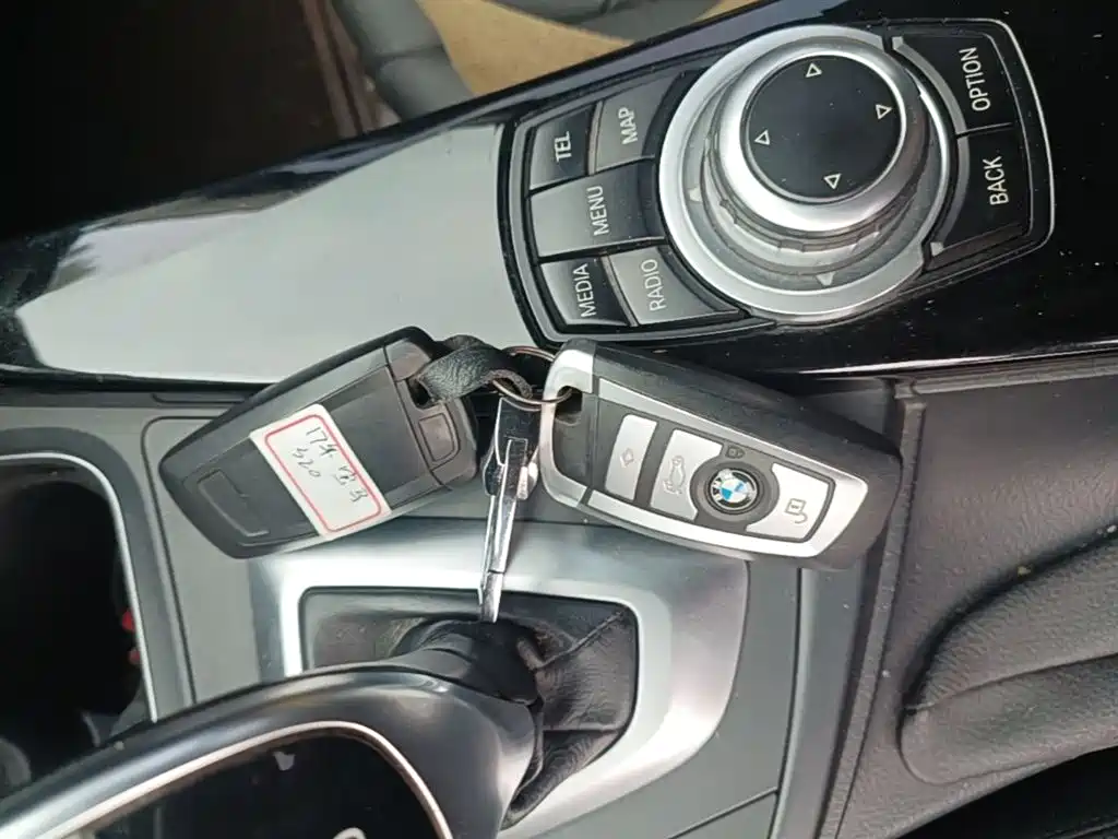 BMW 3 Series 2017 320Li M Sport фото 9