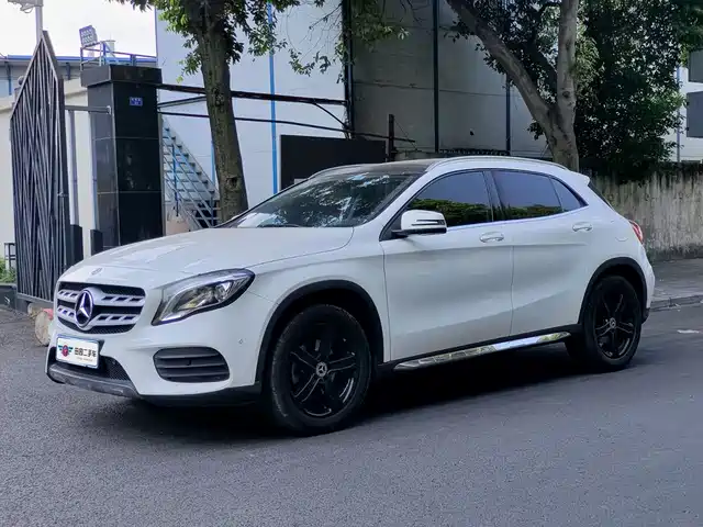 Mercedes-Benz GLA 2019