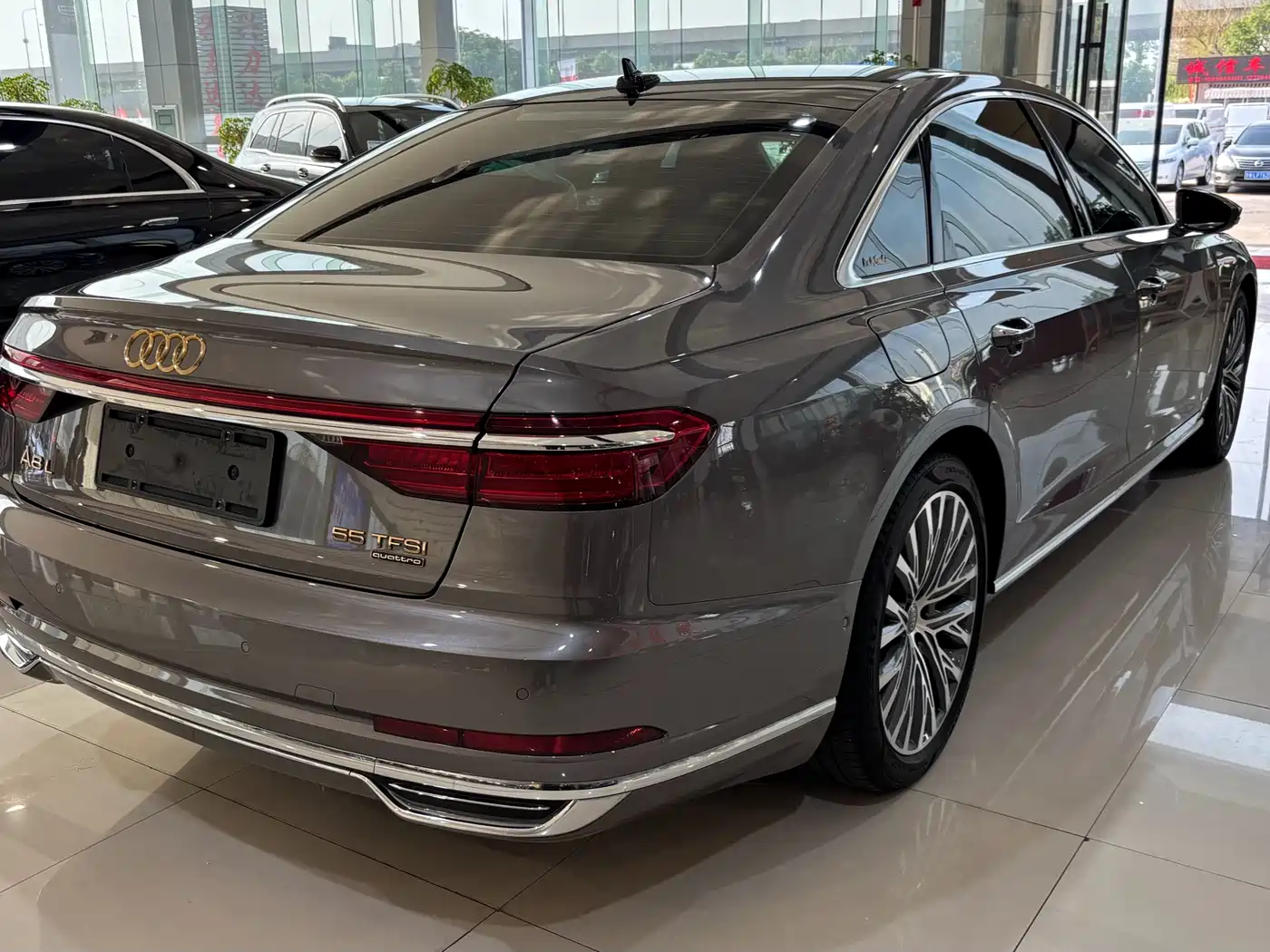 Audi A8 2018 A8L 55 TFSI quattro Luxury фото 3
