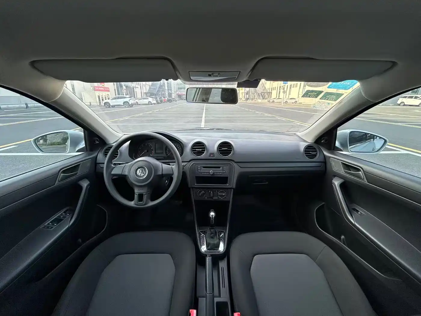 Volkswagen Jetta 2013 1.6L Automatic Fashion фото 6