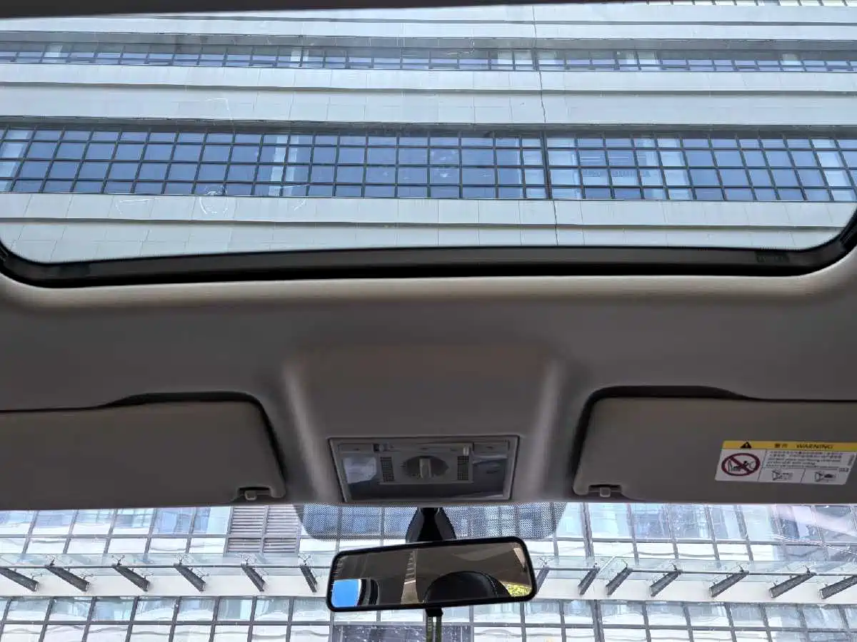 Škoda Kamiq 2020 Model 1.5L Automatic Comfort фото 16
