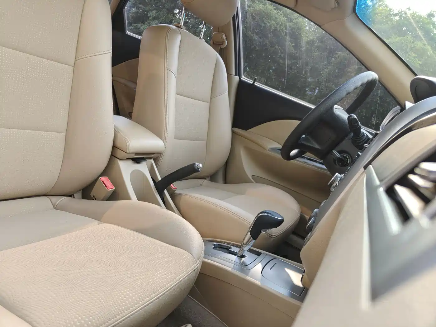 Buick Excelle 2013 1.5L Automatic Classic фото 17
