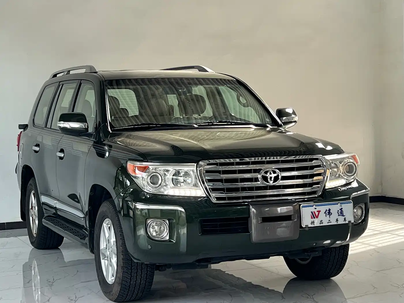 Toyota Land Cruiser (Import) 2015 4.0L V6 Middle East Limited Edition фото 2