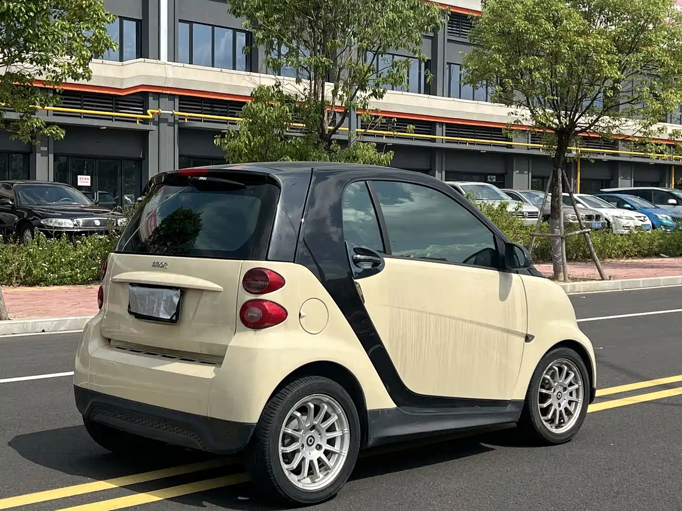 Фото 9 - smart fortwo
