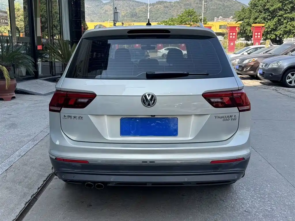 Volkswagen Tiguan L 2019 330TSI Auto 2WD Smart Luxury Edition China V фото 4
