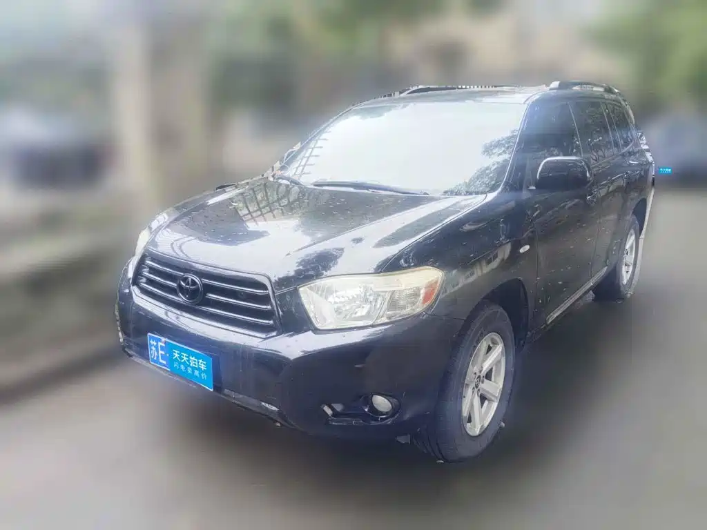 Фото 1 - Toyota Highlander