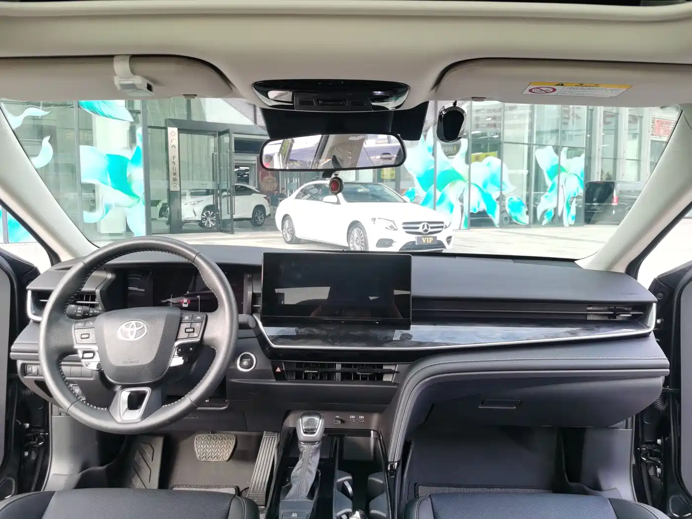 Toyota Camry 2024 2.0GVP Luxury Edition фото 13