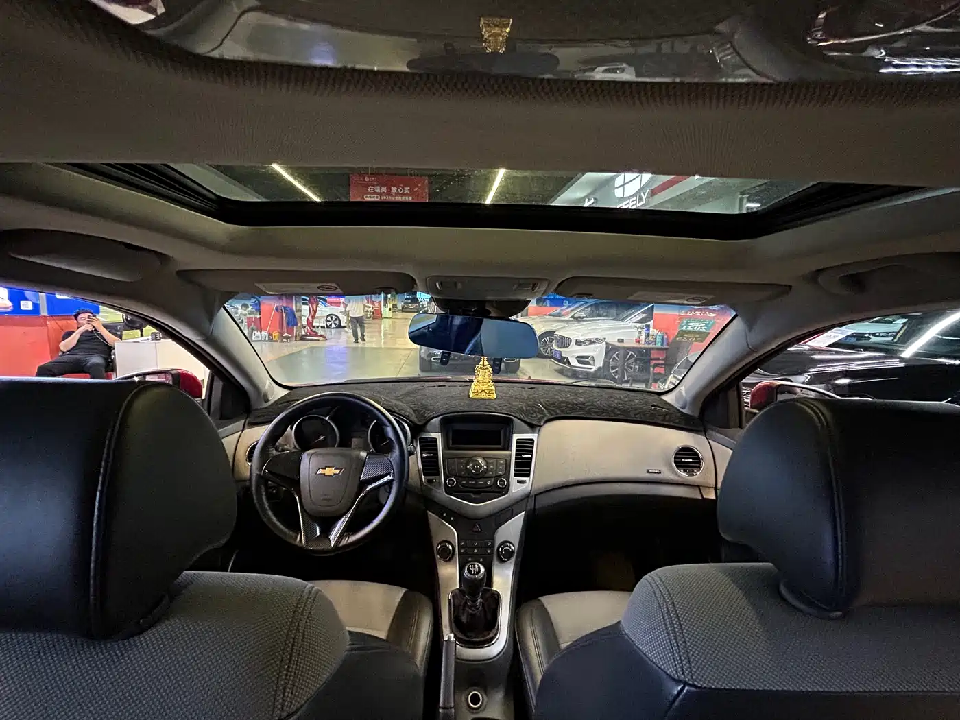 Chevrolet Cruze 2012 1.6L SE MT фото 10