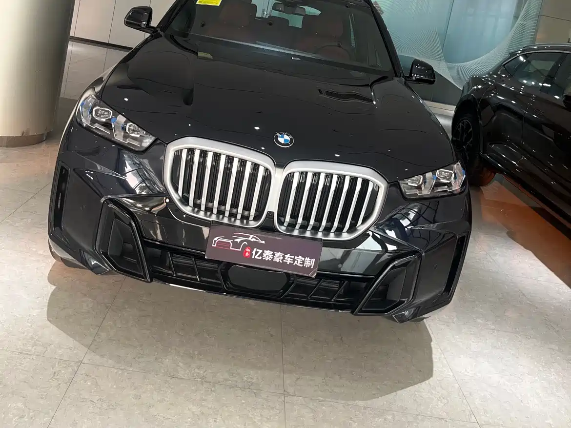 BMW X5 2026 xDrive 40Li M Sport Night Edition Package фото 10