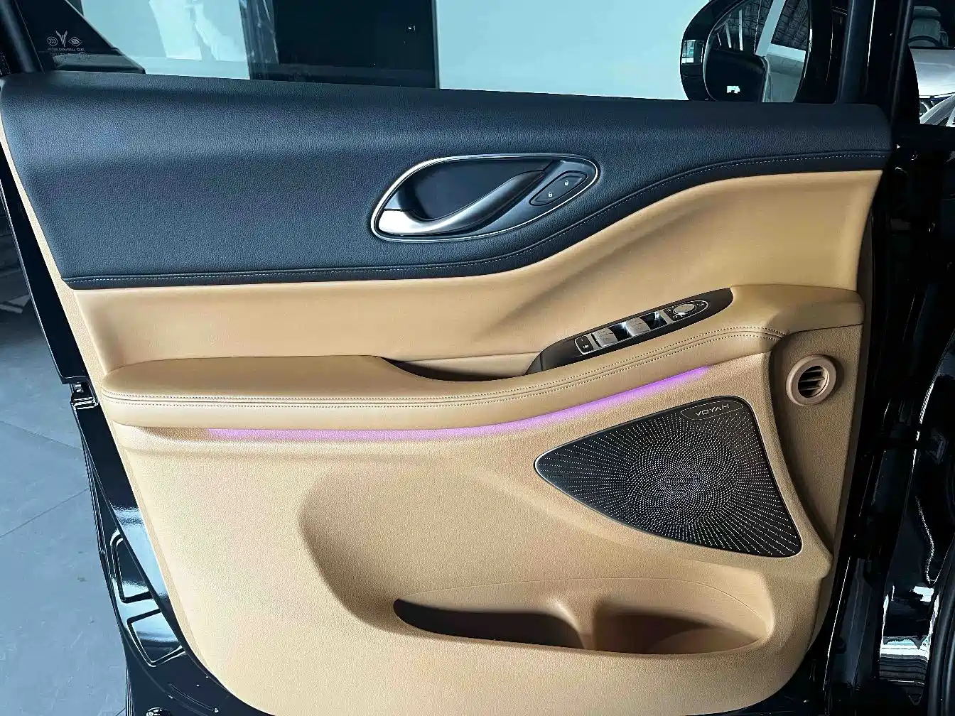 Voyah Auto Voyah Dreamer 2025 PHEV AWD Flagship Kunpeng Edition фото 5