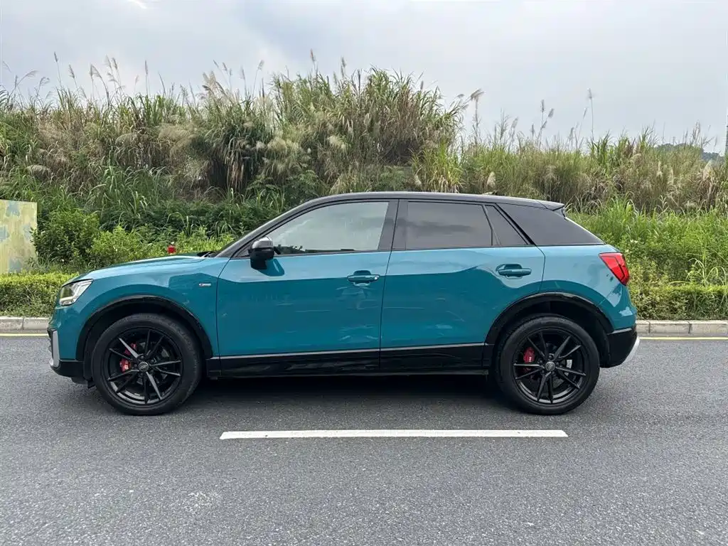 Audi Q2L 2020 35 TFSI Progressive Dynamic Model фото 4