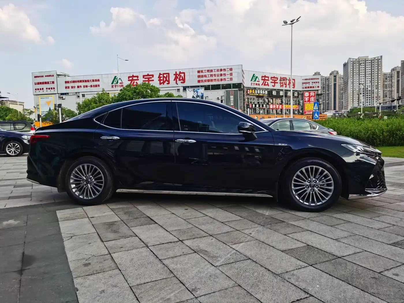 Toyota Camry 2024 2.0GVP Luxury Edition фото 7