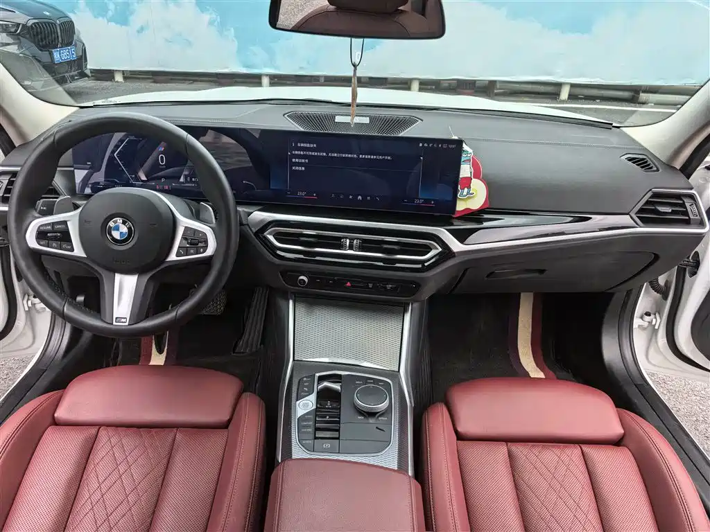BMW 3 Series 2024 325Li M Sport Shadowline Package фото 6