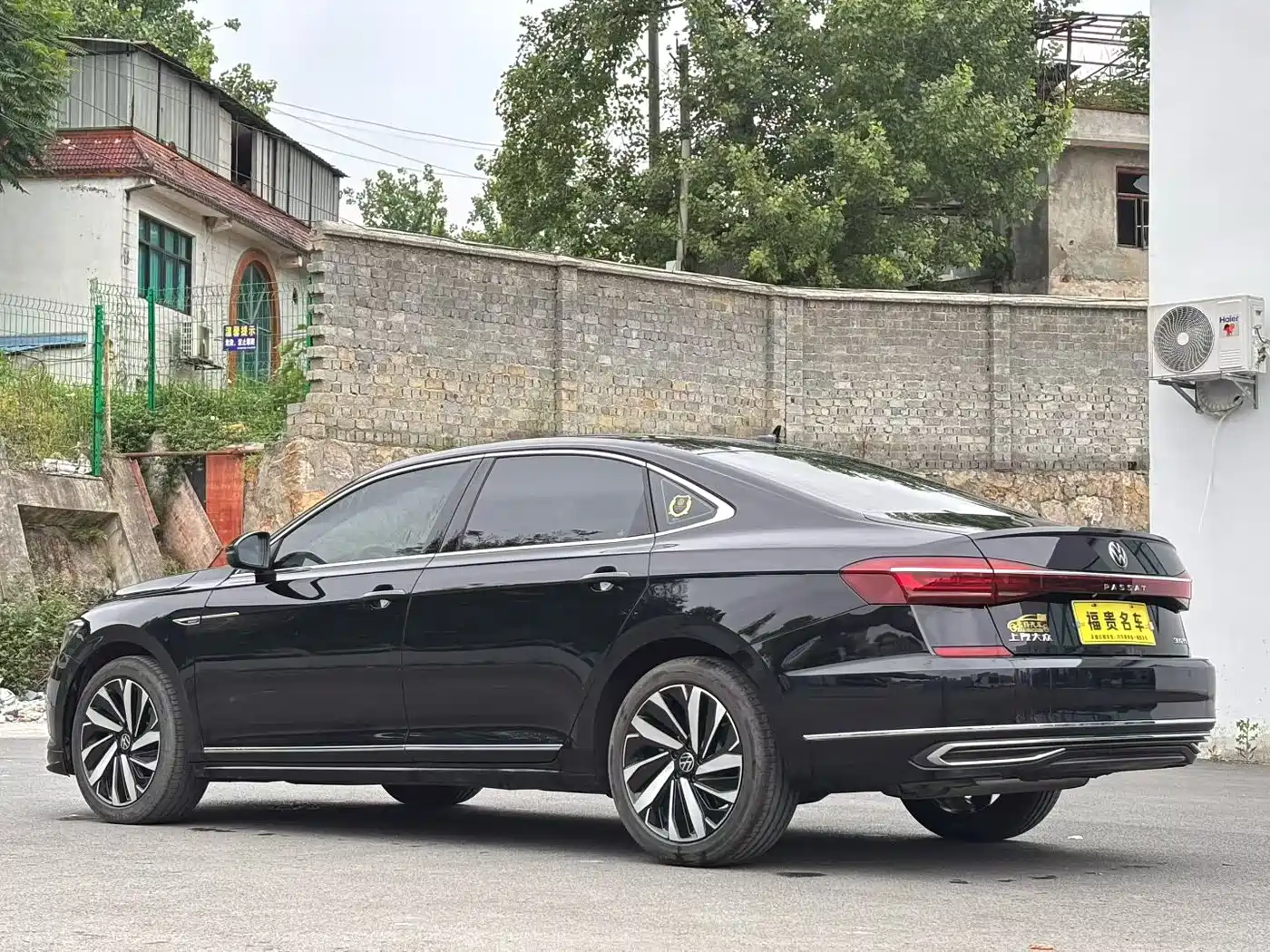 Volkswagen Passat 2025 Outstanding 380TSI Dragon Soaring Edition фото 6