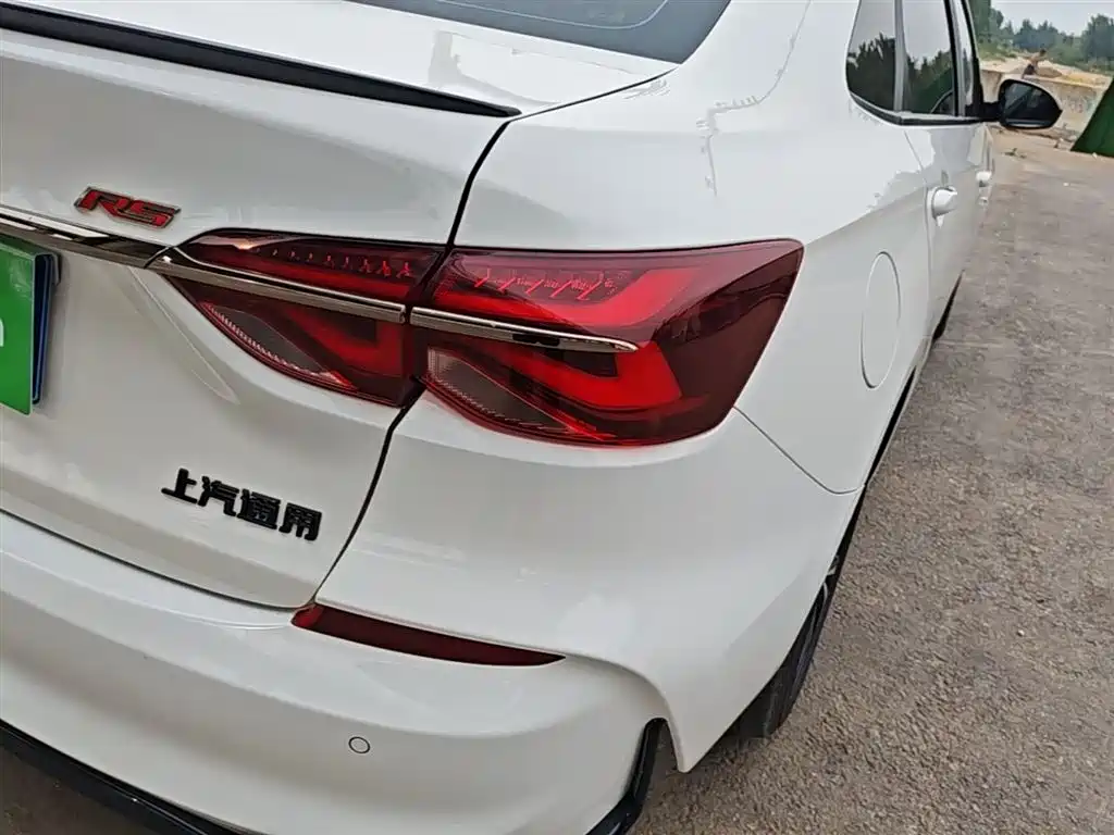 Chevrolet Monza 2019 RS 330T Auto Smooth Edition China VI фото 8