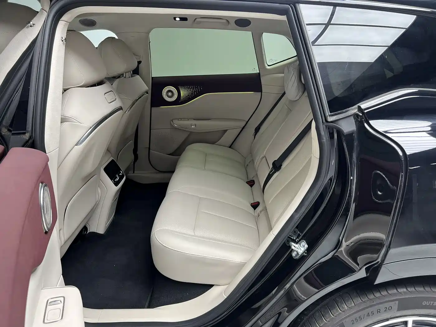 Voyah Auto Voyah Zhiyin 2025 Base фото 12