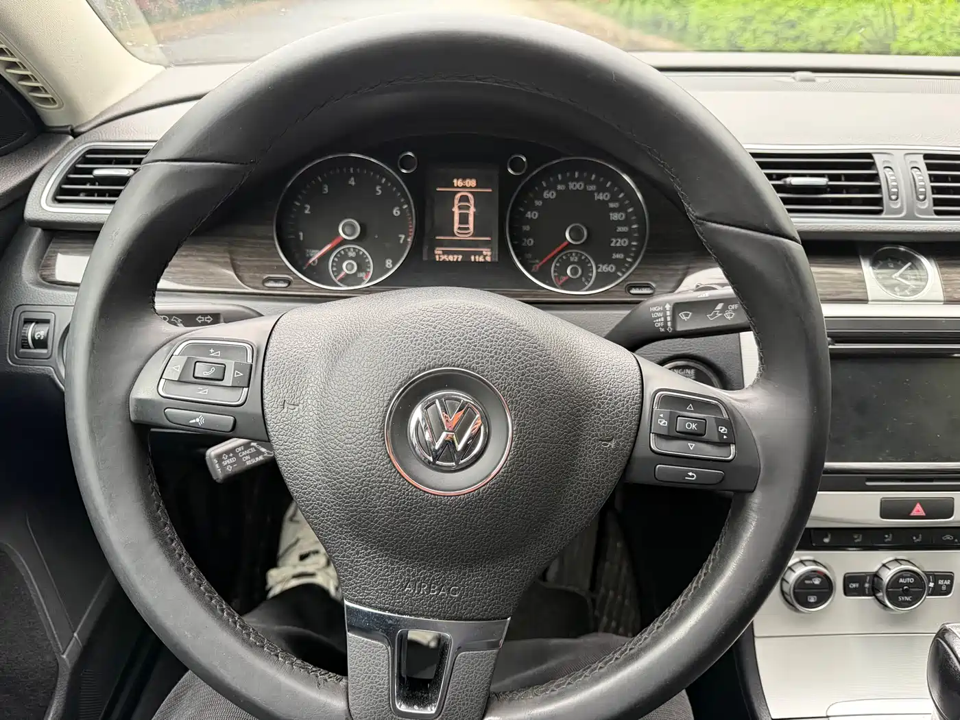 Volkswagen Magotan 2013 2.0TSI Premium фото 22