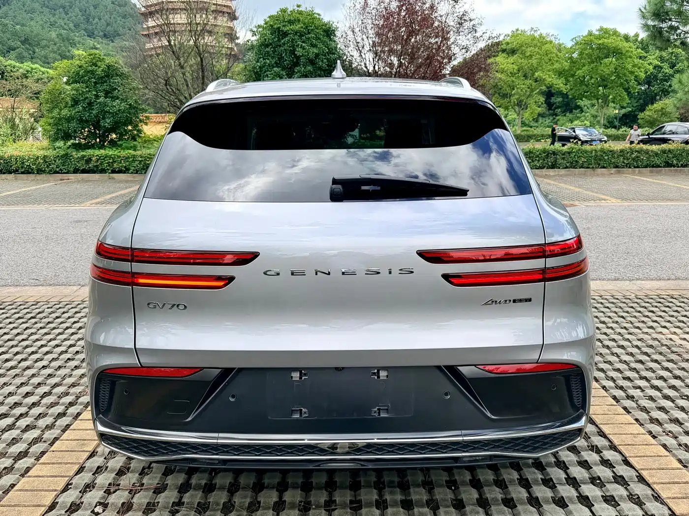 Genesis GV70 2025 2025 2.5T 4WD Flagship Edition
