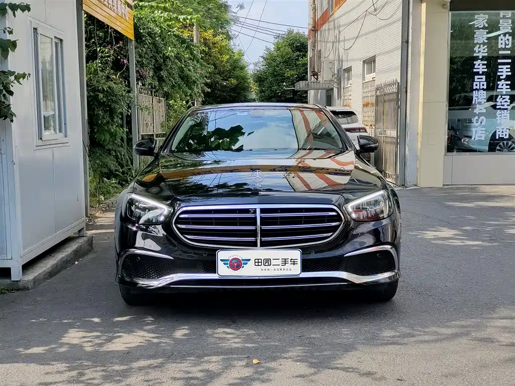 Mercedes-Benz E-Class New Energy 2022 E 350 e L Plug-in Hybrid Sedan фото 2
