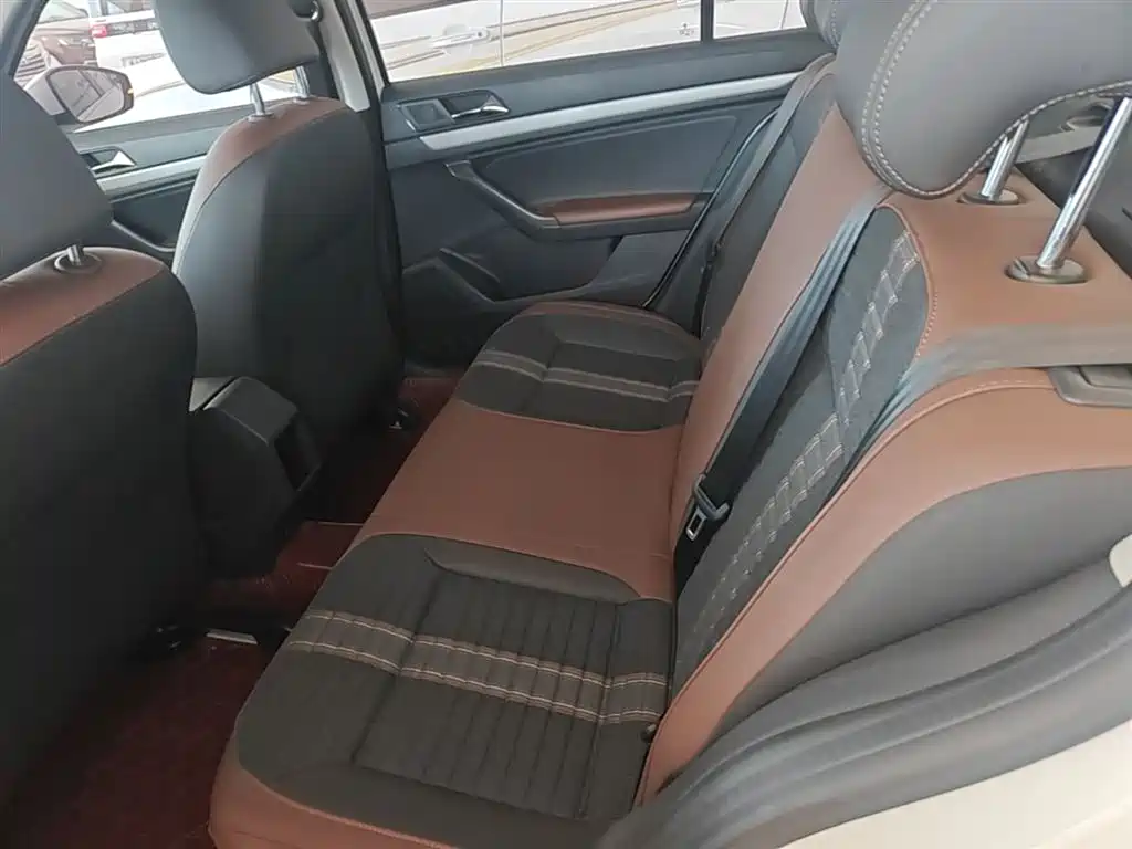 Volkswagen Lavida 2019 Lavida Start 1.5L Auto Comfort (China VI) фото 13