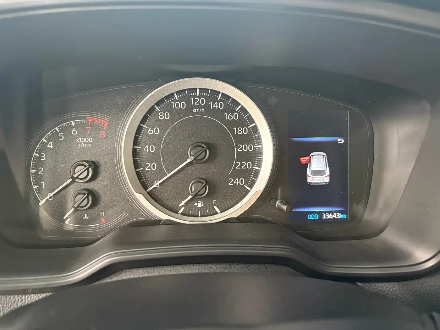 Toyota Frontlander 2022 2.0L CVT Leading Edition фото 12