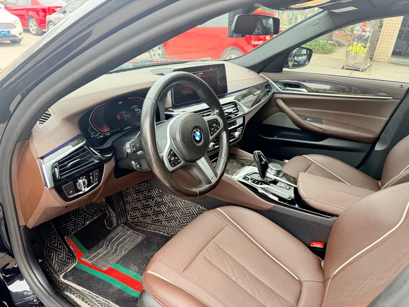 BMW 5 Series 2021 525Li M Sport Package фото 10