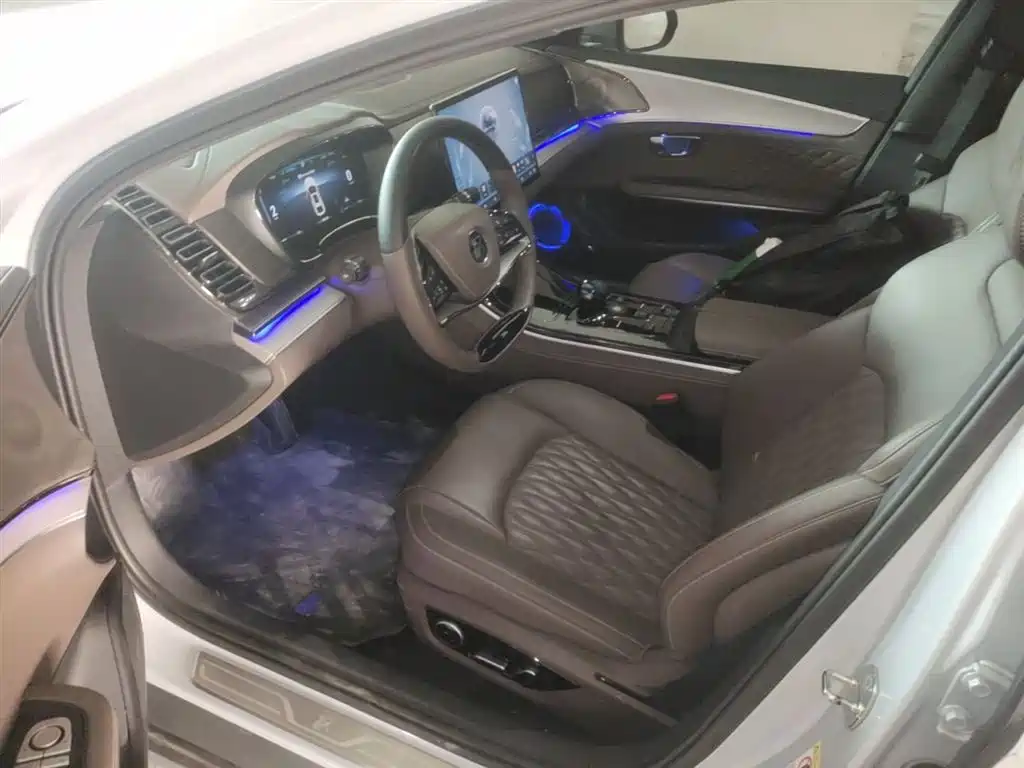 BYD Han 2024 DM-i Glory Edition 121KM Elite фото 22