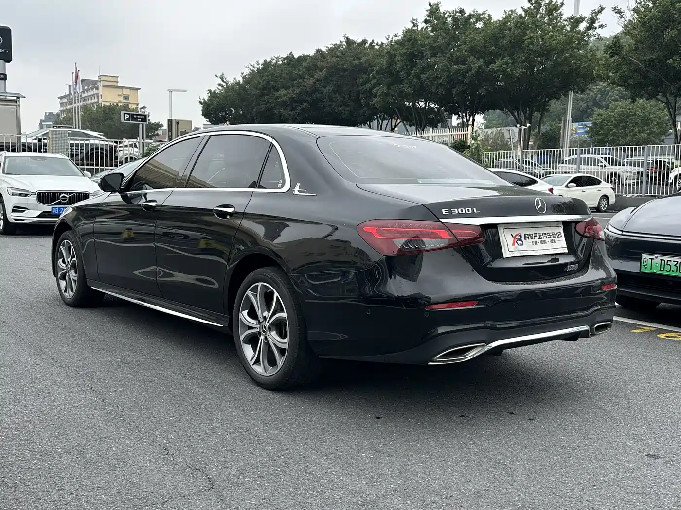 Mercedes-Benz E-Class 2023 E 300 L Sport Fashion фото 2