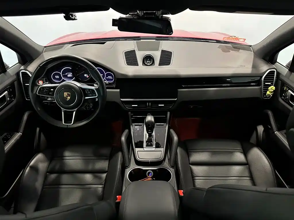 صورة 8 - Porsche Cayenne New Energy