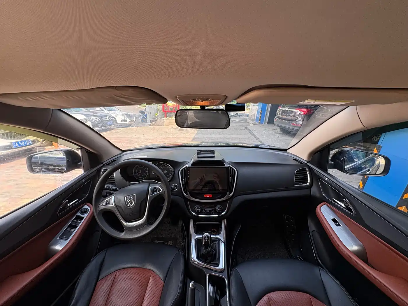 Фото 8 - Baojun 560