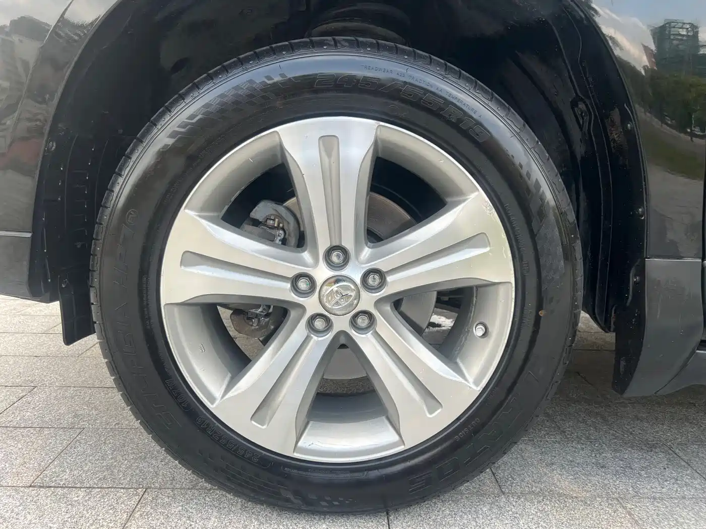 Toyota Highlander 2012 2.7L 2WD 7-Seater Luxury Edition фото 17
