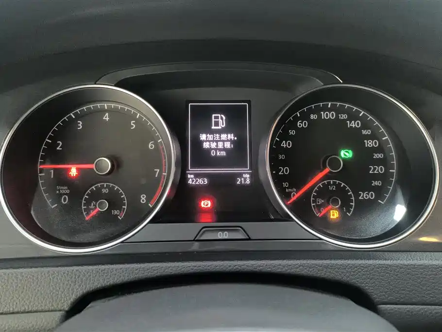 Volkswagen Golf 2019 200TSI DSG Comfort Progressive China VI фото 14