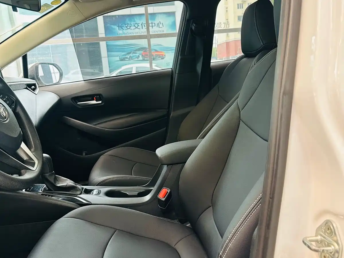 Toyota Corolla 2021 TNGA 1.5L CVT Elite Edition фото 10