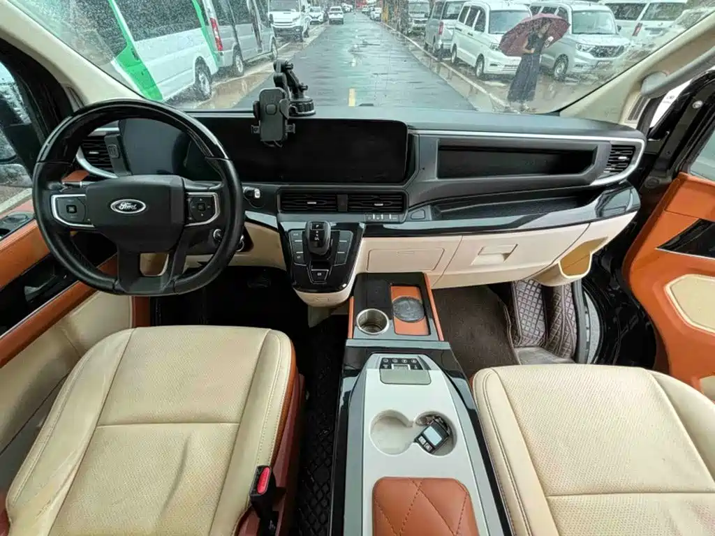 Ford Transit 2023 2023 Model 2.0T Diesel Automatic Business Travel Mid-Axis Mid-Roof 7/8/9 Seater