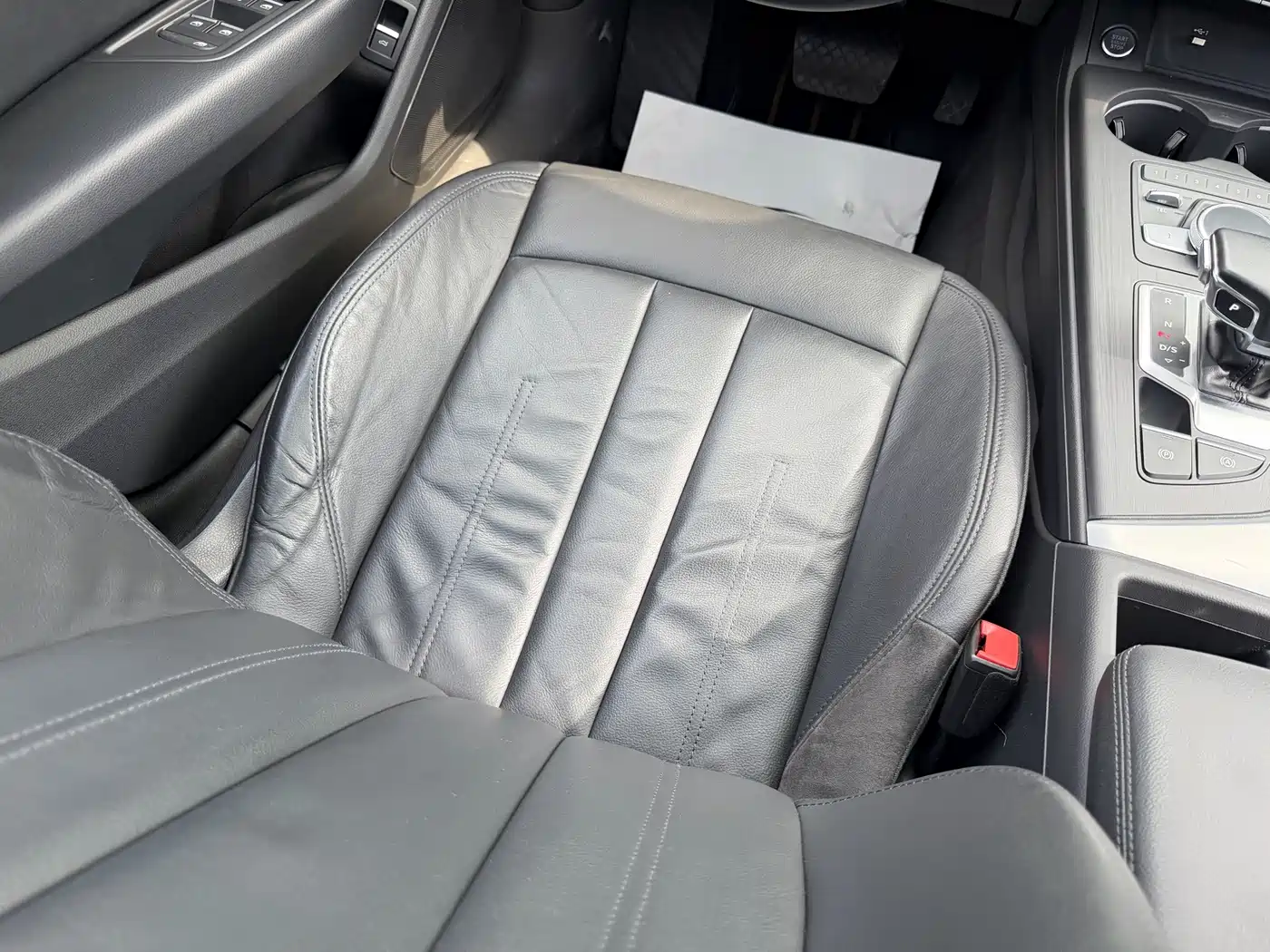 Фото 19 - Audi A4L