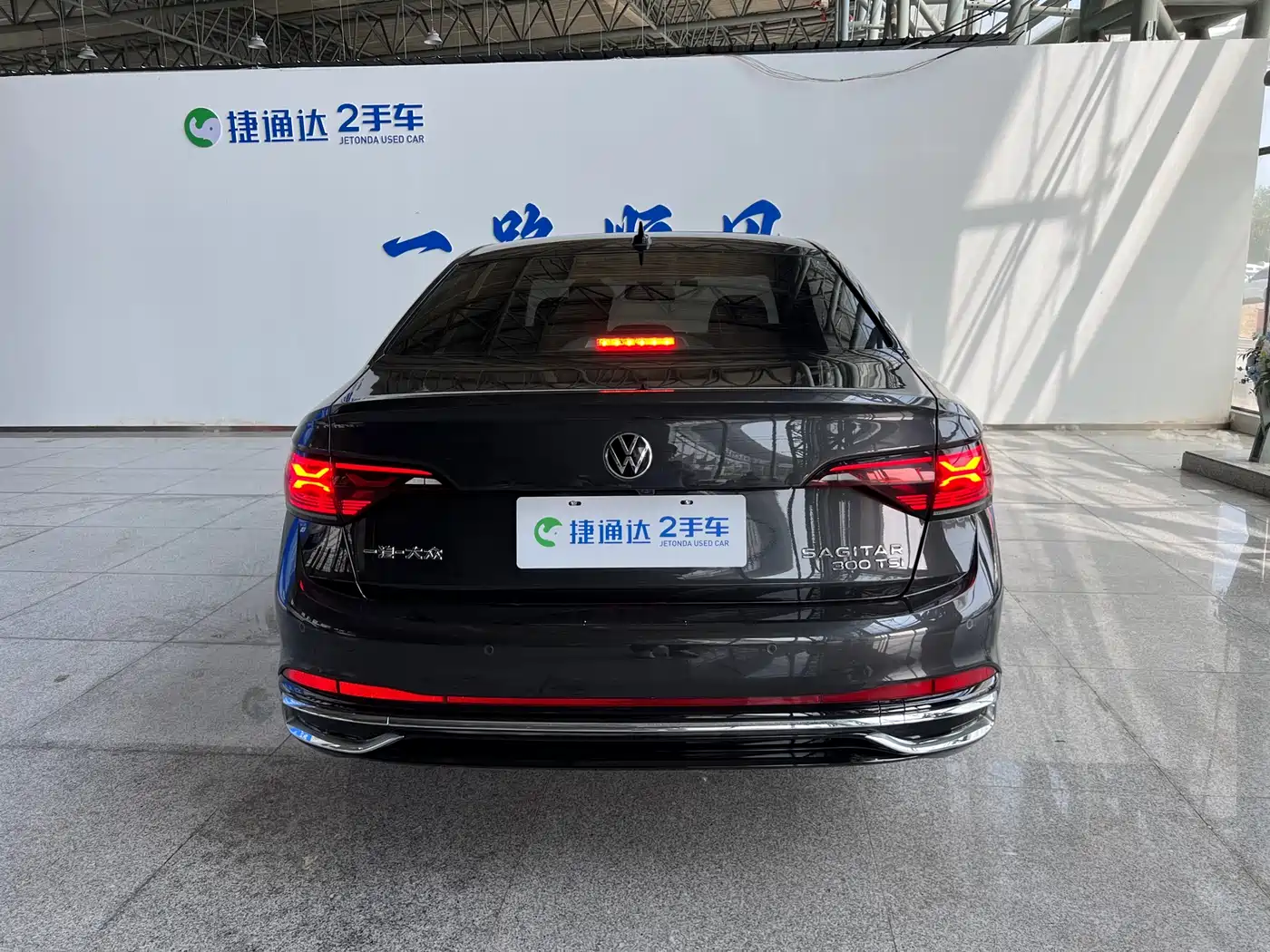 Volkswagen Sagitar 2023 300TSI DSG Surpassing Edition фото 8