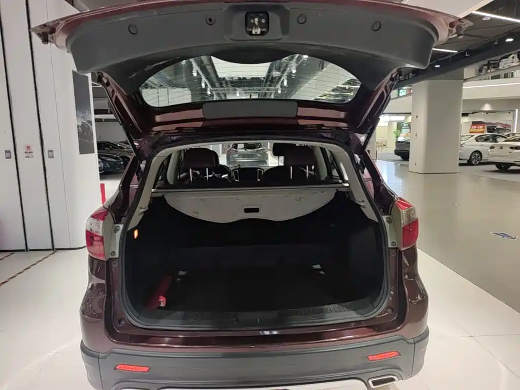 Venucia T70X 2016 2015 2.0L CVT Smart Fun Sport Edition