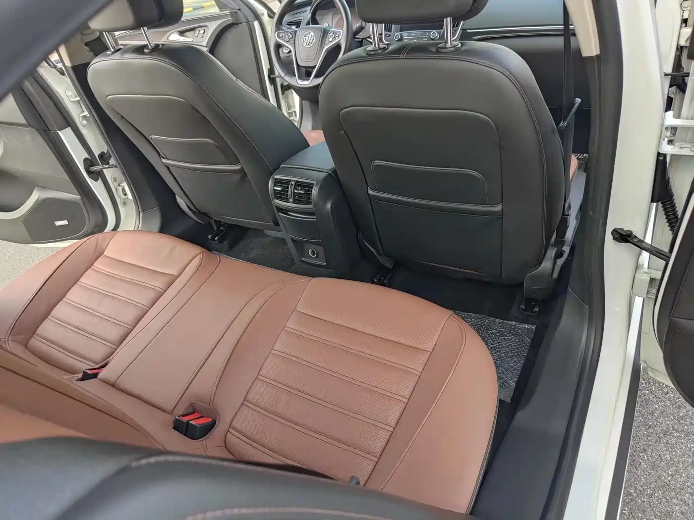 Buick Regal 2014 GS 2.0T Passion Sport Edition фото 10