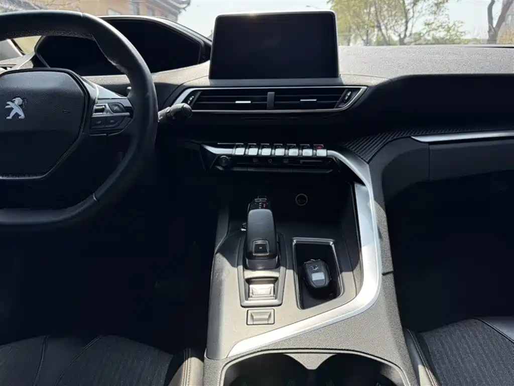 Peugeot 5008 2019 380THP 5-seat Elite Edition фото 6