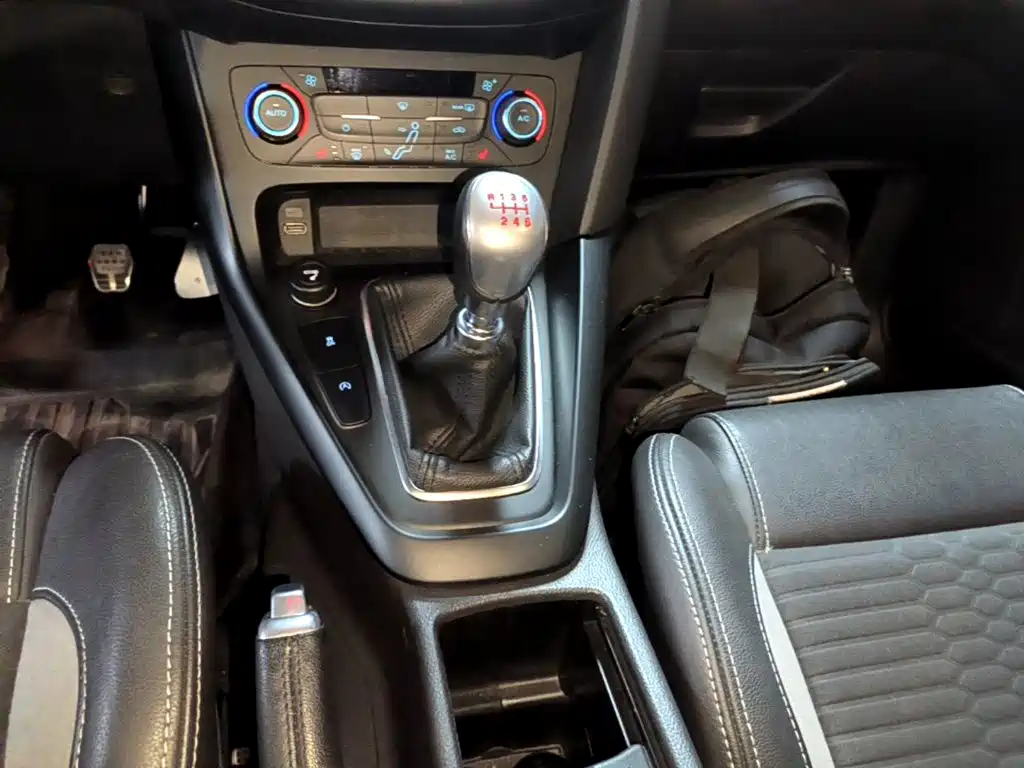 Ford Focus (Import) 2018 2018 2.0T ST Standard
