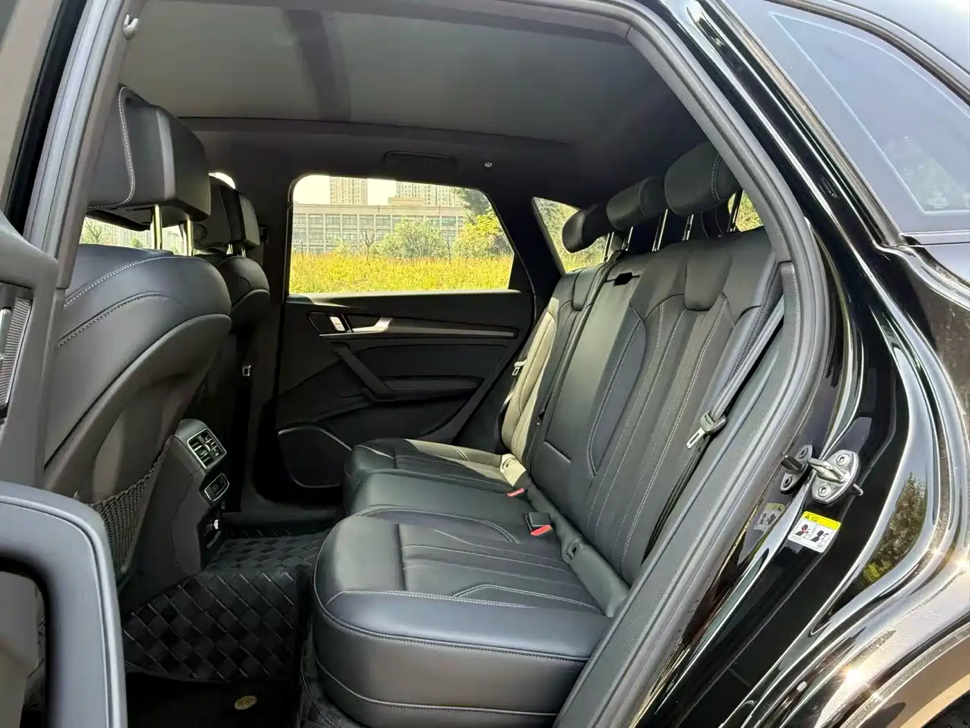 Audi Q5L 2025 40 TFSI Luxury Dynamic фото 12