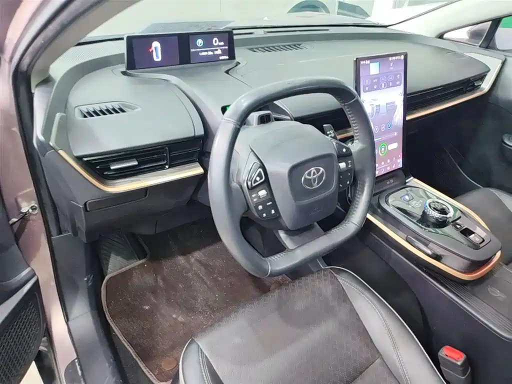 Toyota bZ3 2023 616km Long Range Premium фото 10