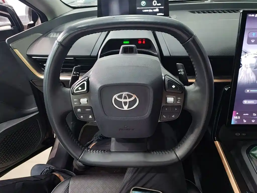 Toyota bZ3 2023 616km Long Range Premium фото 11