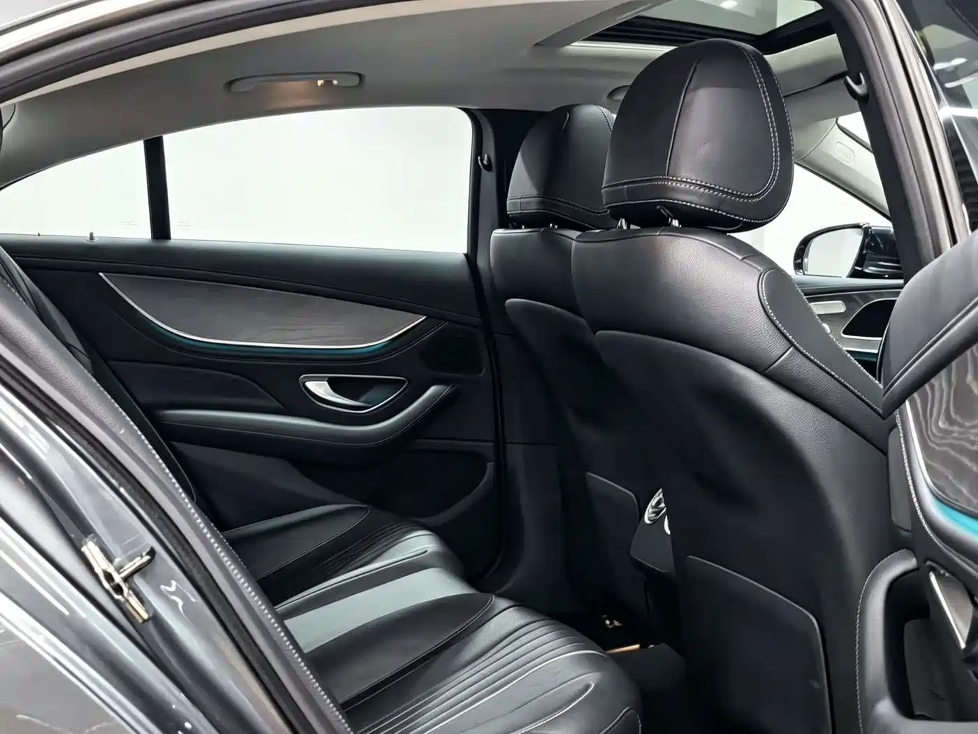 Фото 7 - Mercedes-Benz CLS