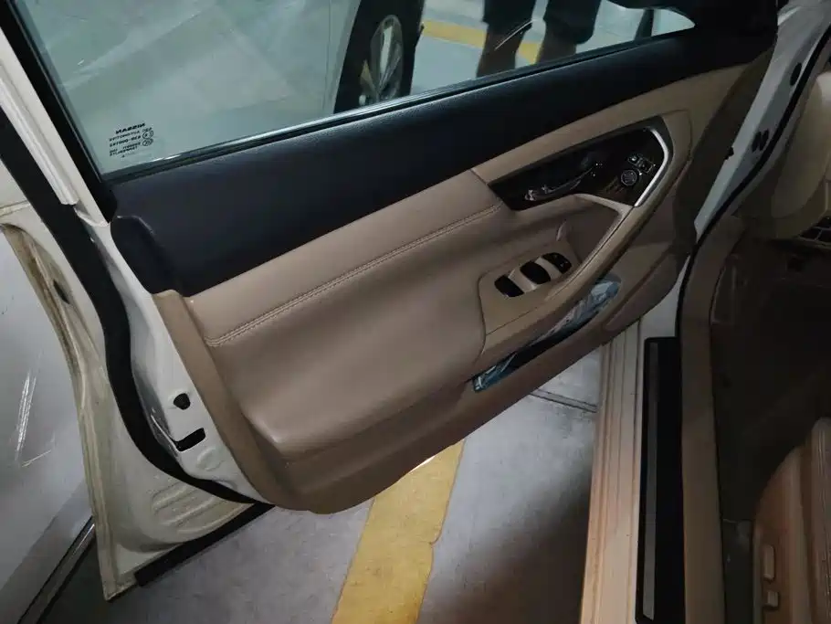 Фото 7 - Nissan Teana