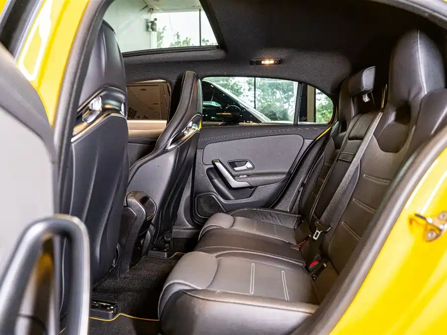 Mercedes-Benz A-Class AMG (Import) 2023 AMG A 35 4MATIC Sun Edition фото 11