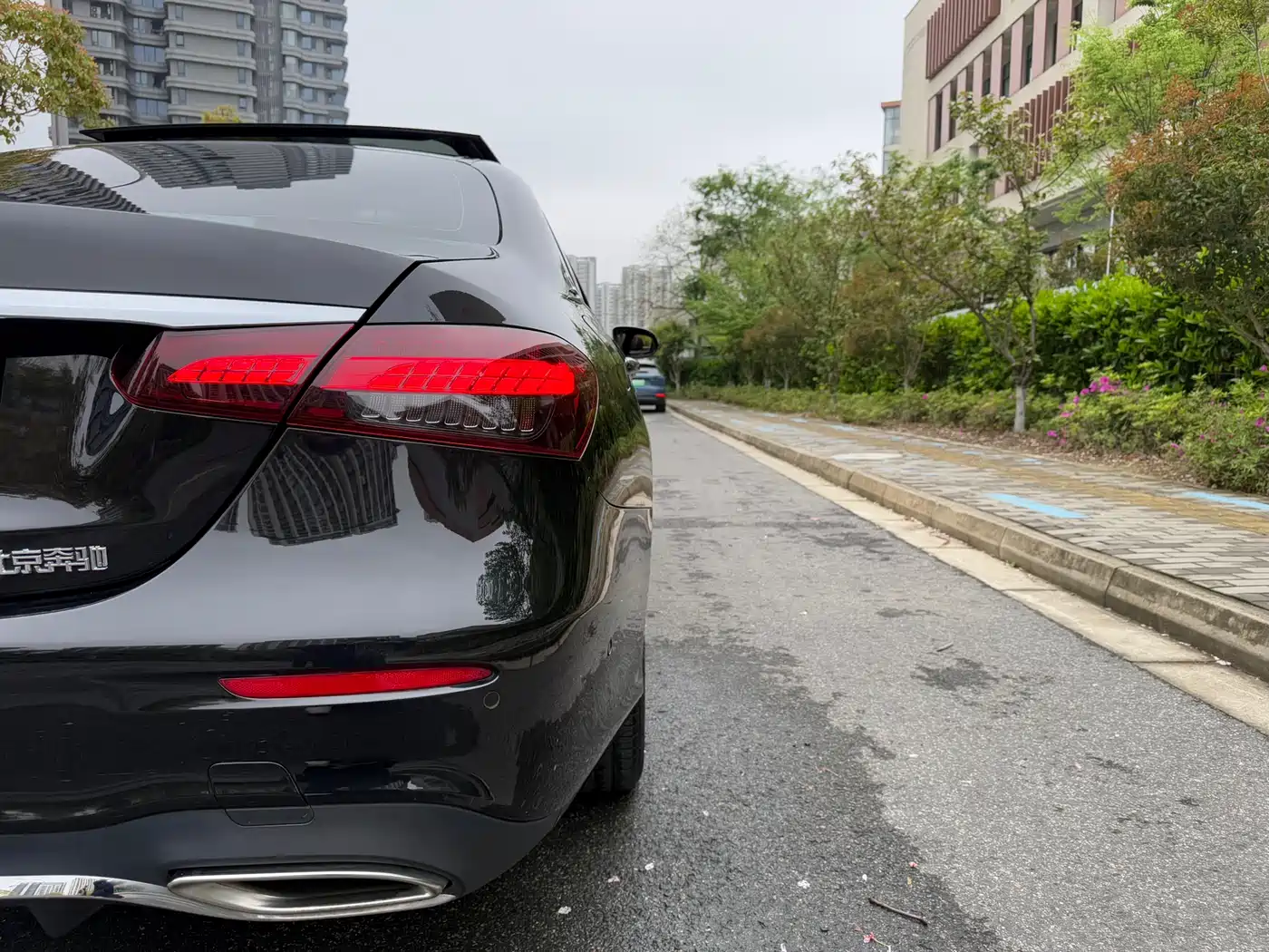 MERCEDES-BENZ E CLASS